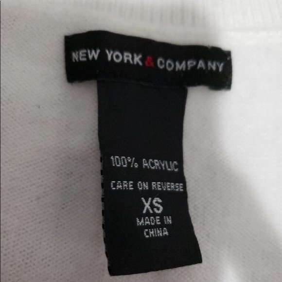 {NY&Co} Soft Scoop Neck Sweater - Picture 5 of 5